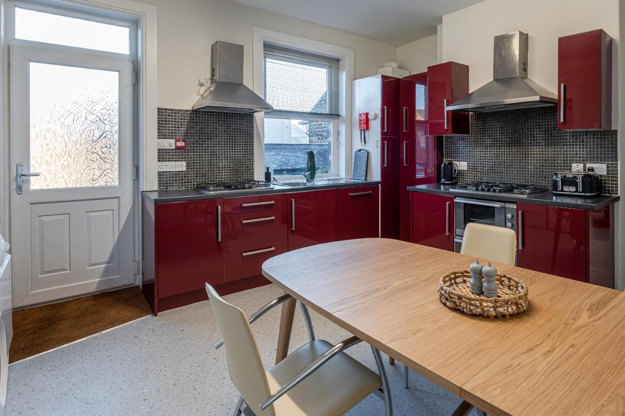 Stunning 5 Bedroom 5 En-Suite Victorian House In Harrogate Exterior foto